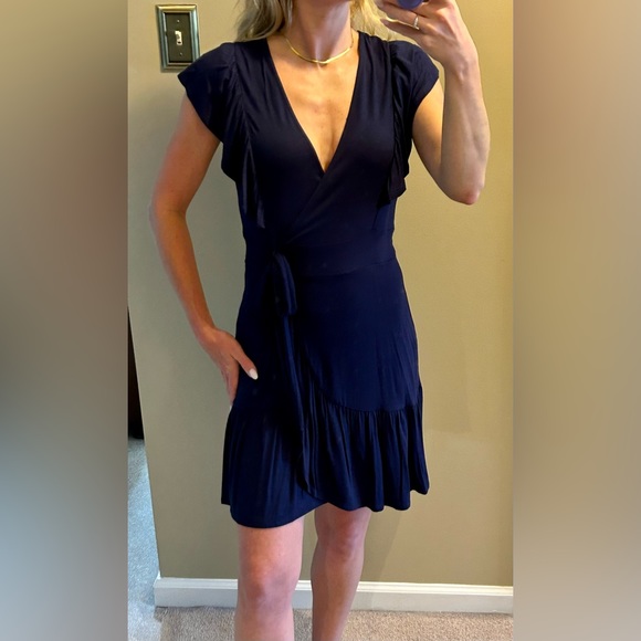 Alya Dresses & Skirts - BNWT Navy Blue Faux Tie V-Neck Dress